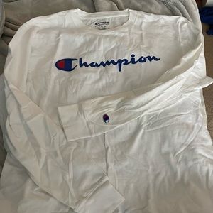 Long-sleeve Champion T-shirt
